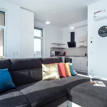 Super Cosy, New Apartment With Balcony 부다페스트